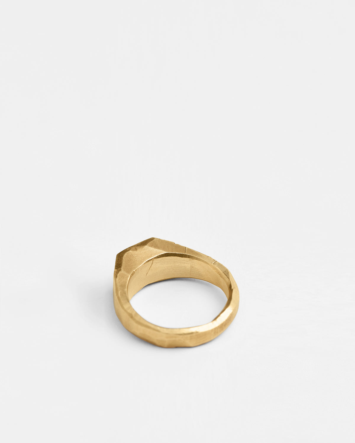 1ct Diamond Pave Kuckle Signet in 18k Gold