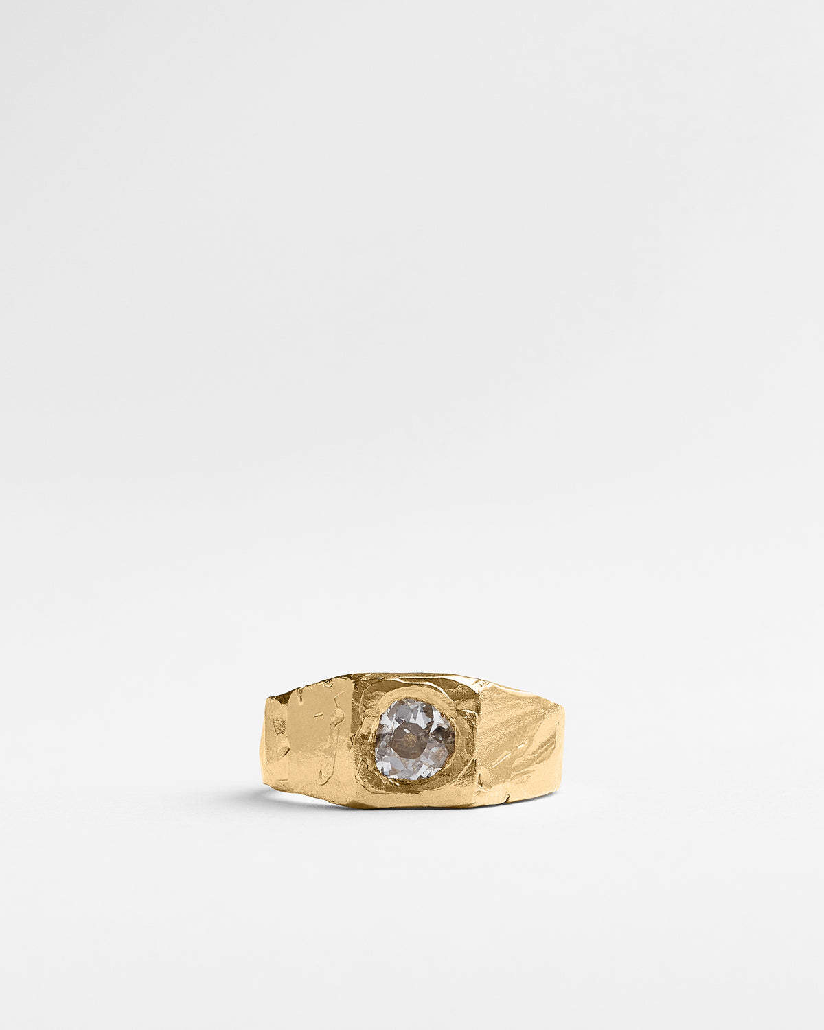 1ct Diamond Knuckle Signet in 18k Gold