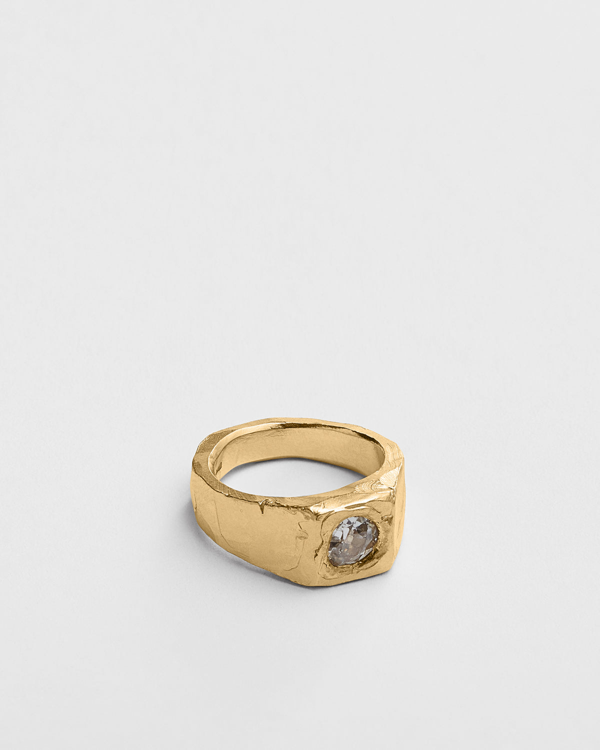 1ct Diamond Knuckle Signet in 18k Gold
