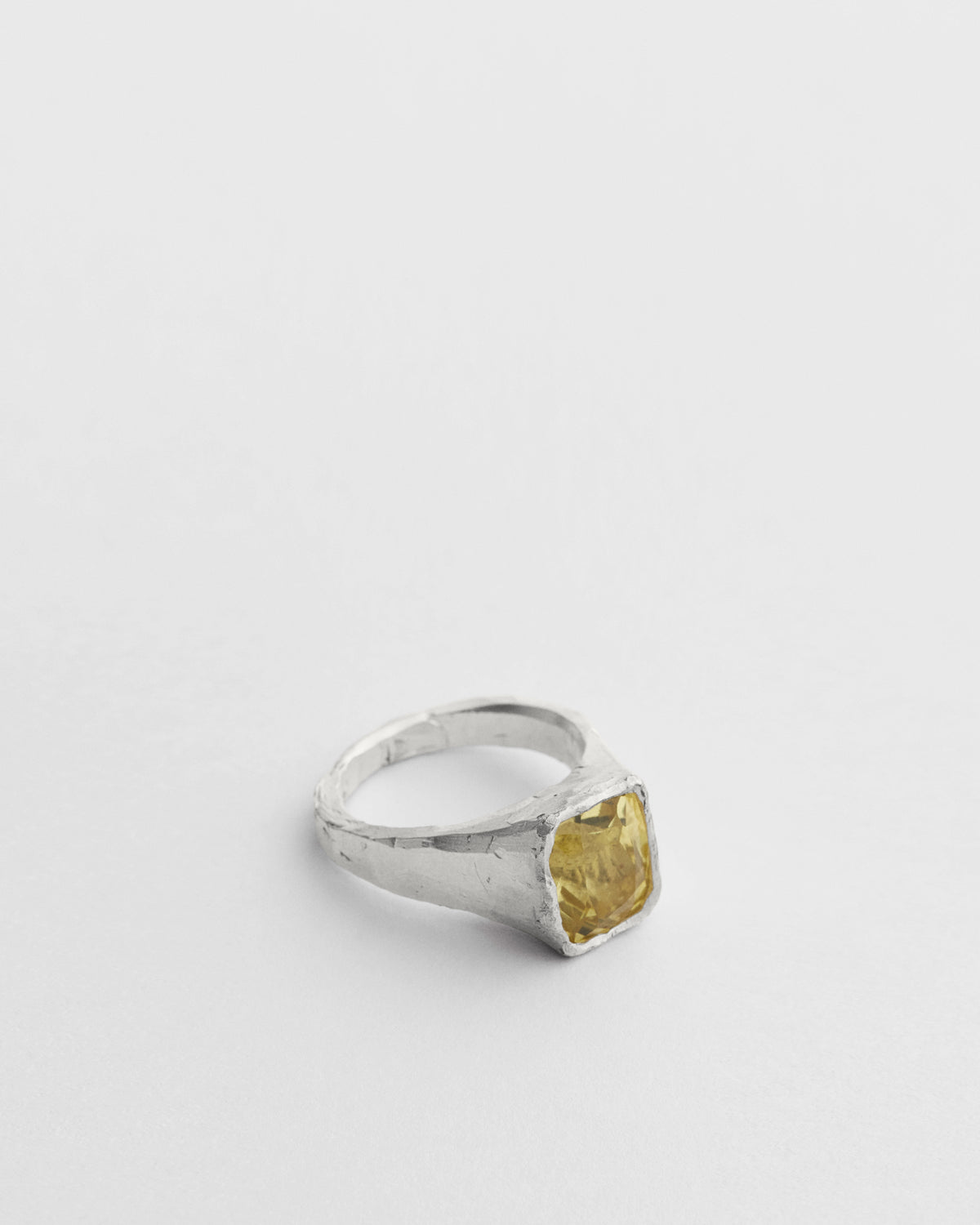 Lemon Quartz Signet