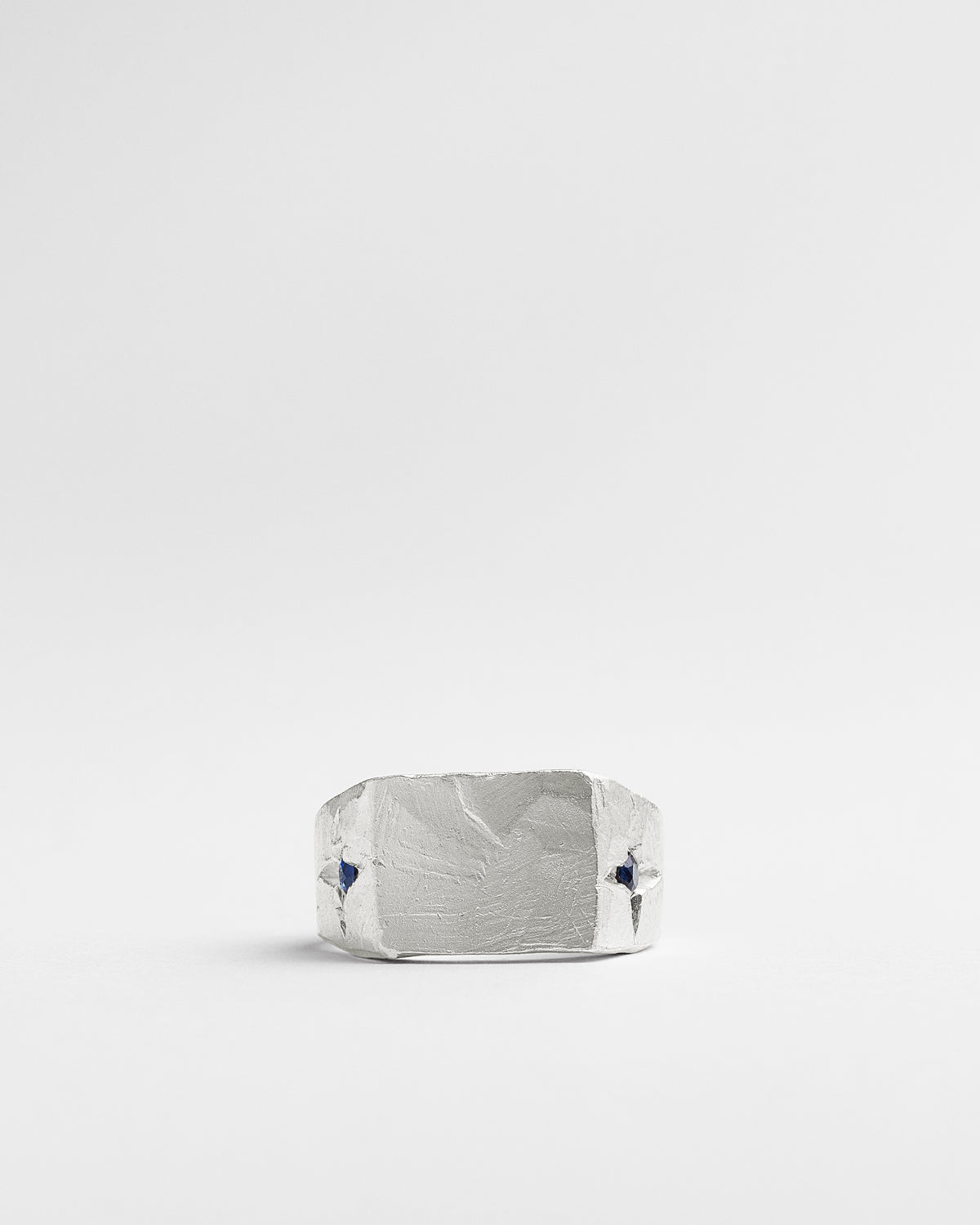 Blue Sapphire Magnum Signet
