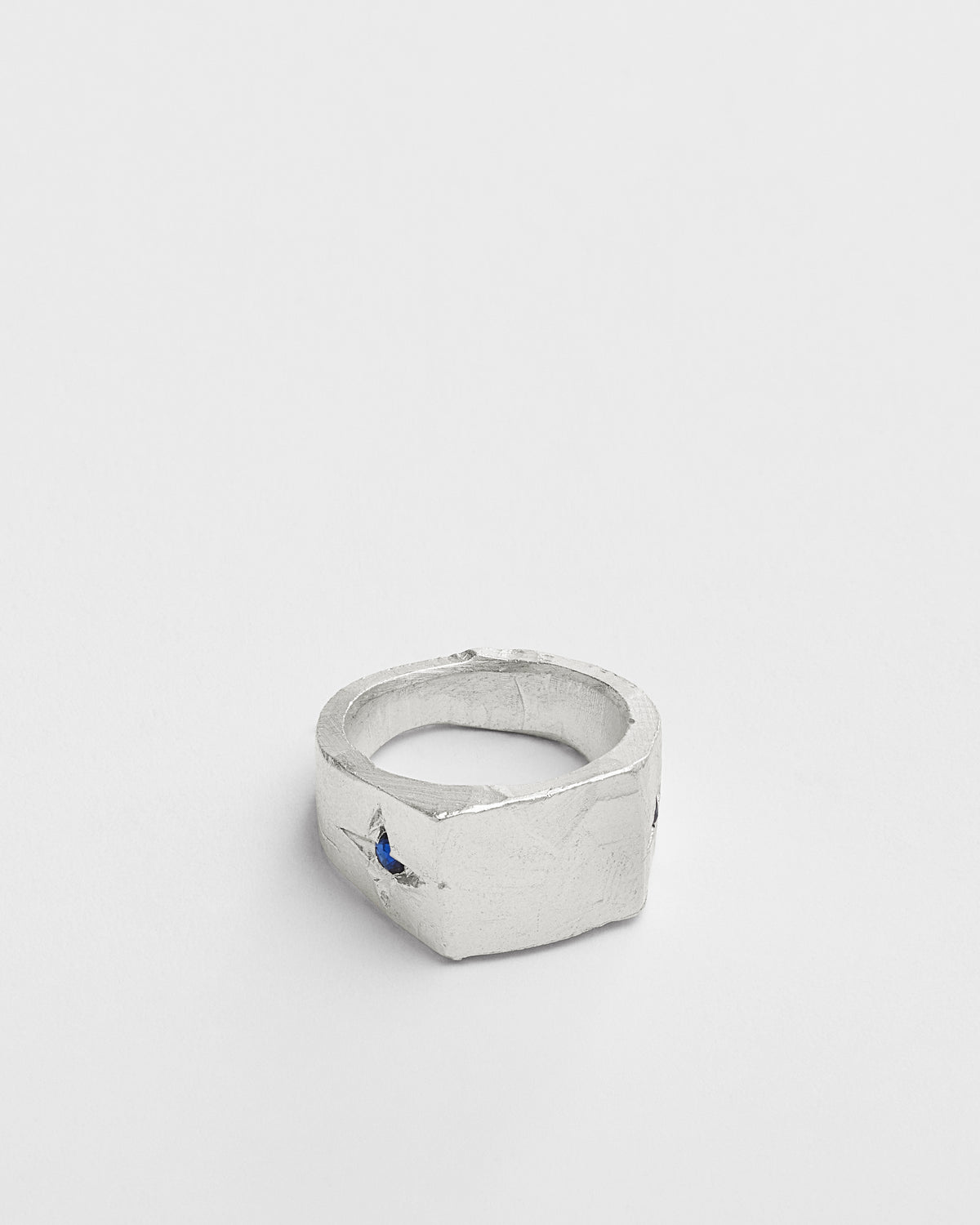 Blue Sapphire Magnum Signet