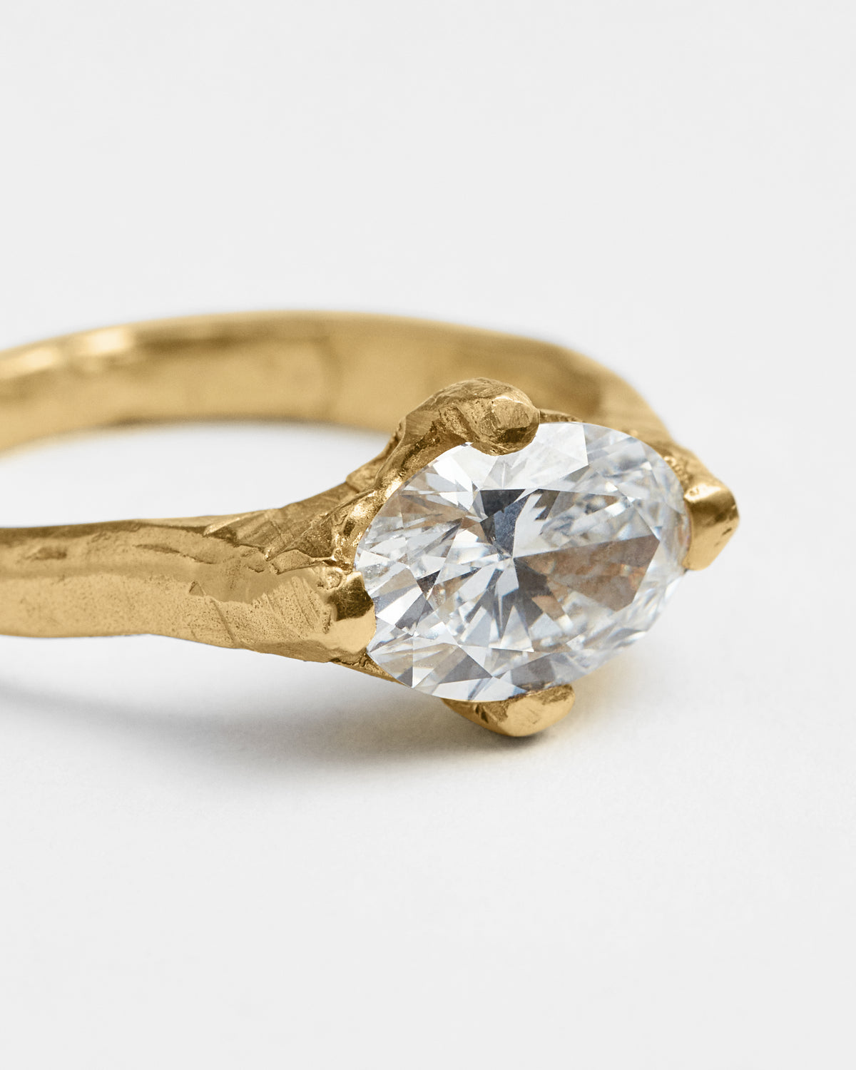 Oval 1.5ct Diamond Claw Ring