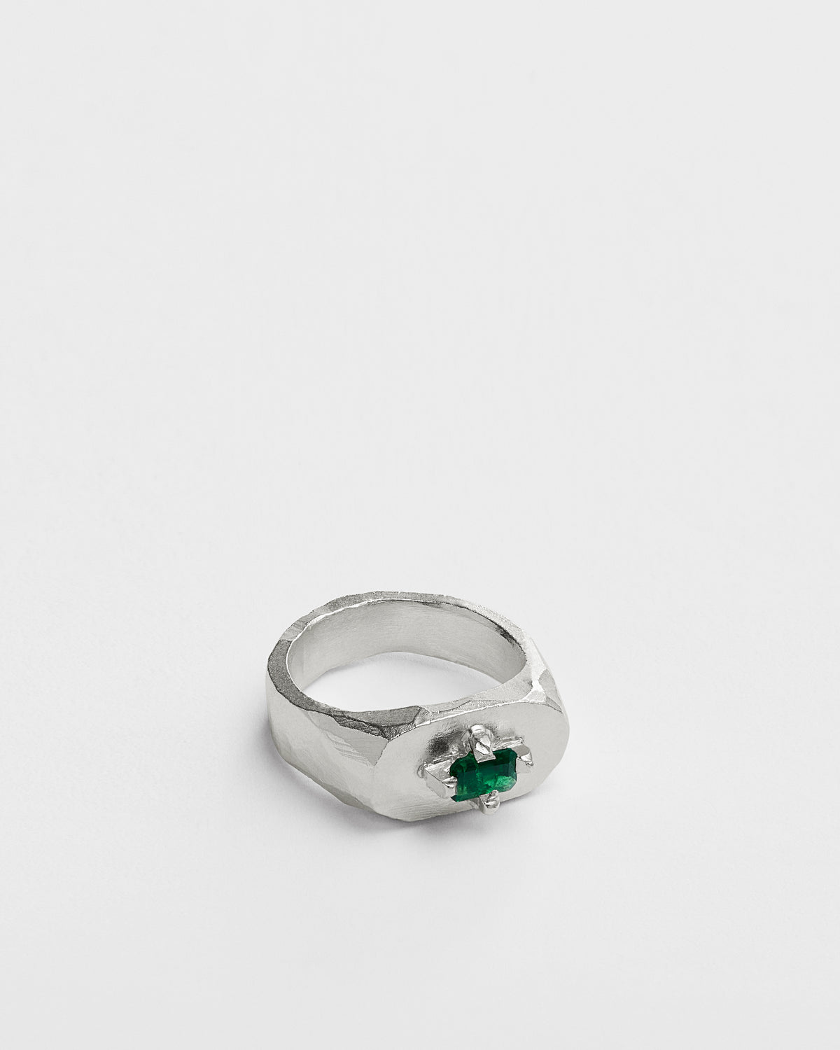 Emerald Oval Claw Signet