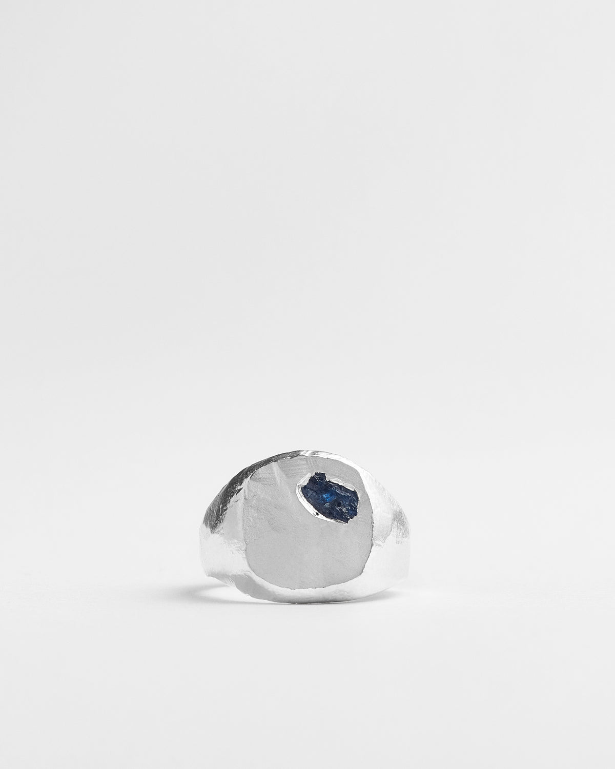 Raw Sapphire Una Signet