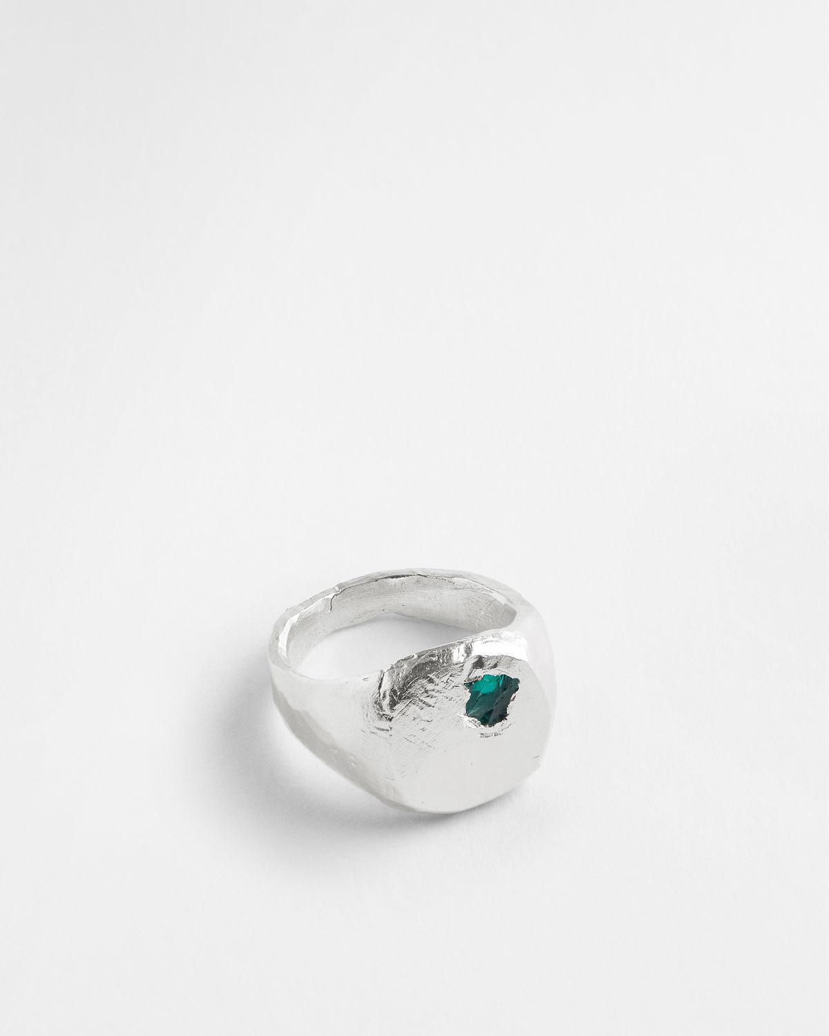 Round Emerald Una Signet