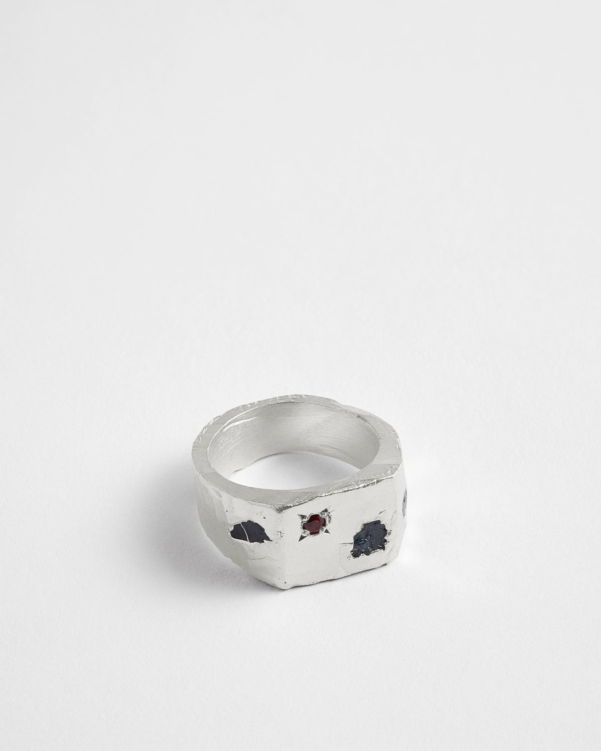 Raw Sapphire & Ruby Trail Signet