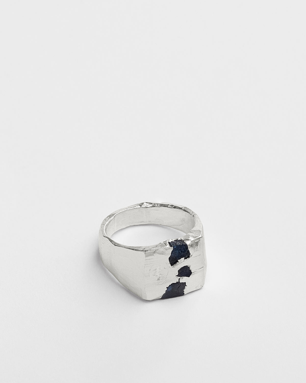 Raw Blue Sapphire Scatter Signet