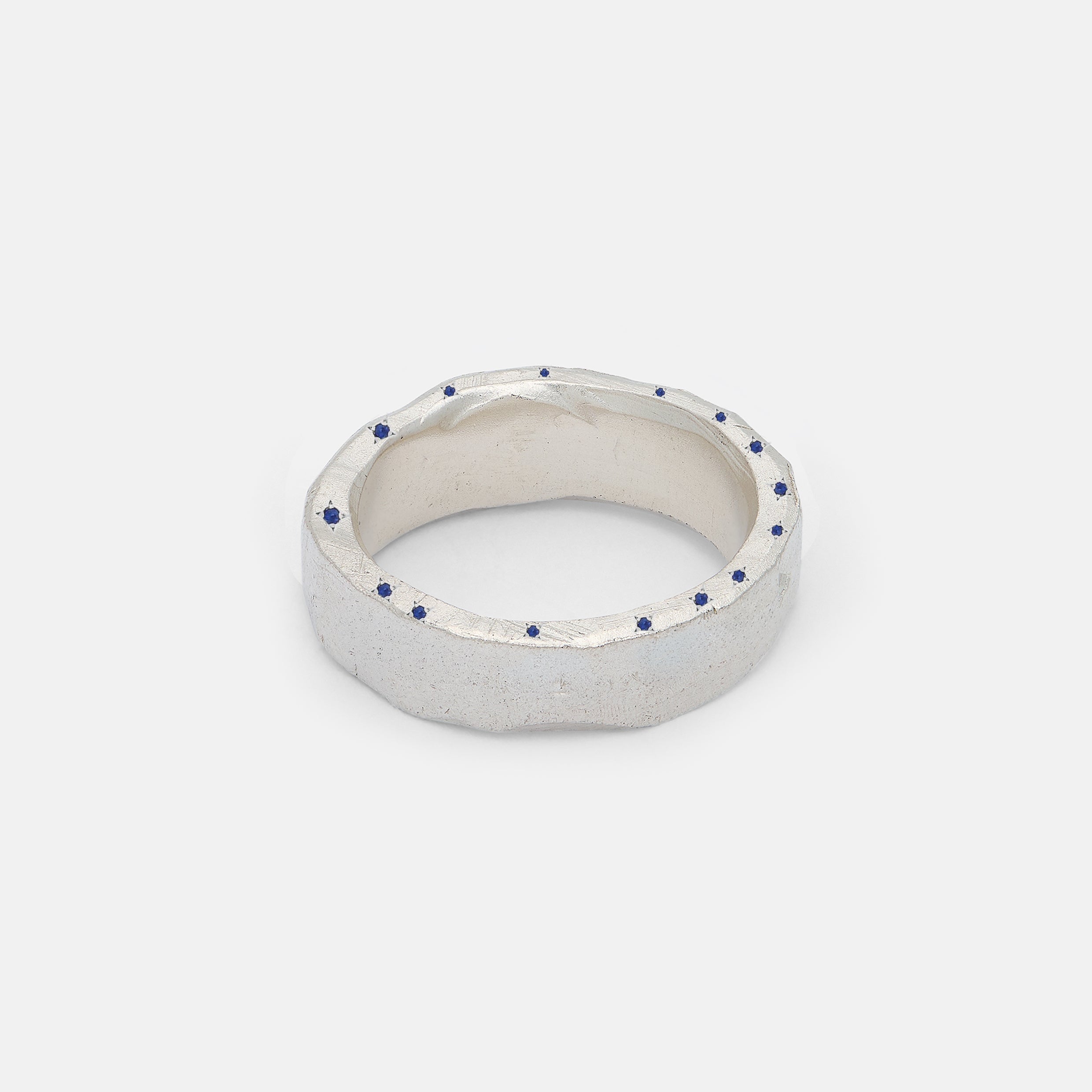 9K white gold side sapphire band